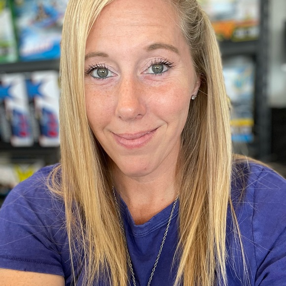 Meet your Posher, Lauren - Picture 7 of 10